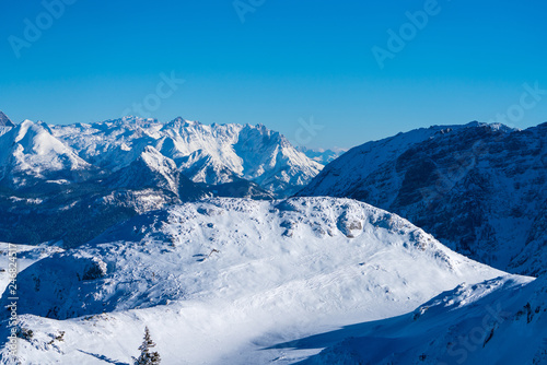 Wallpaper Mural Winterlandschaft rund um die Steinplatte in Tirol Torontodigital.ca