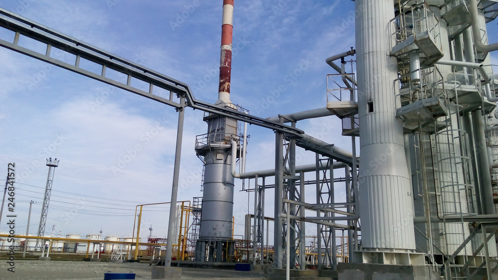 Distillation columns and heating furnace Distillation columns and heating furnace