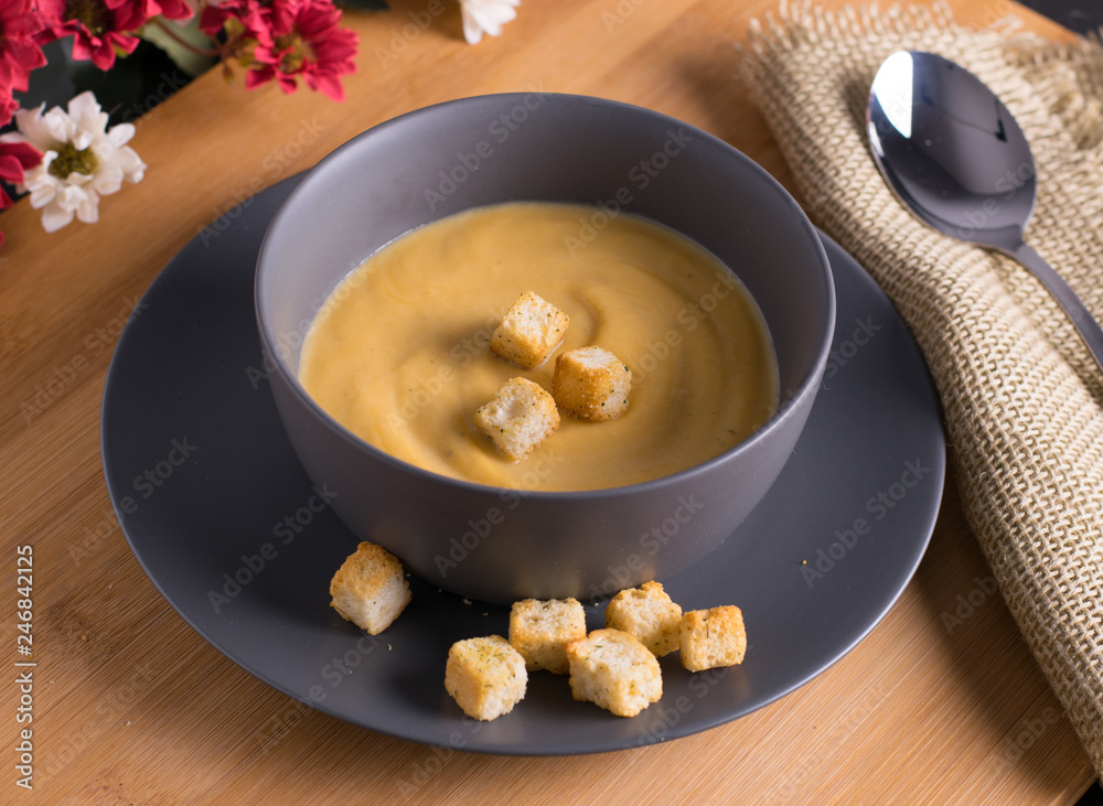 cream of vegetables with croutons cream of vegetables with croutons