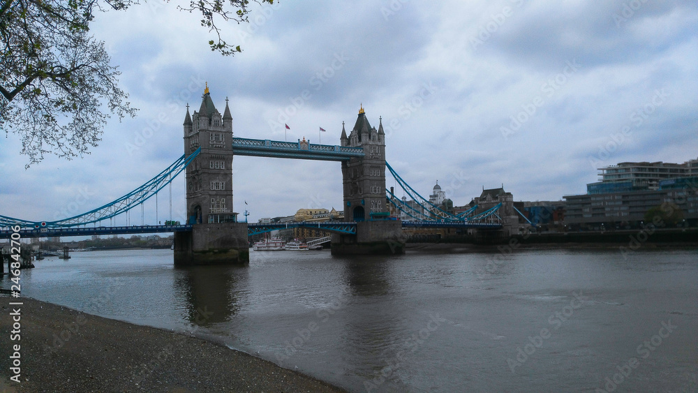 Obraz premium Tower Bridge and the river Thames