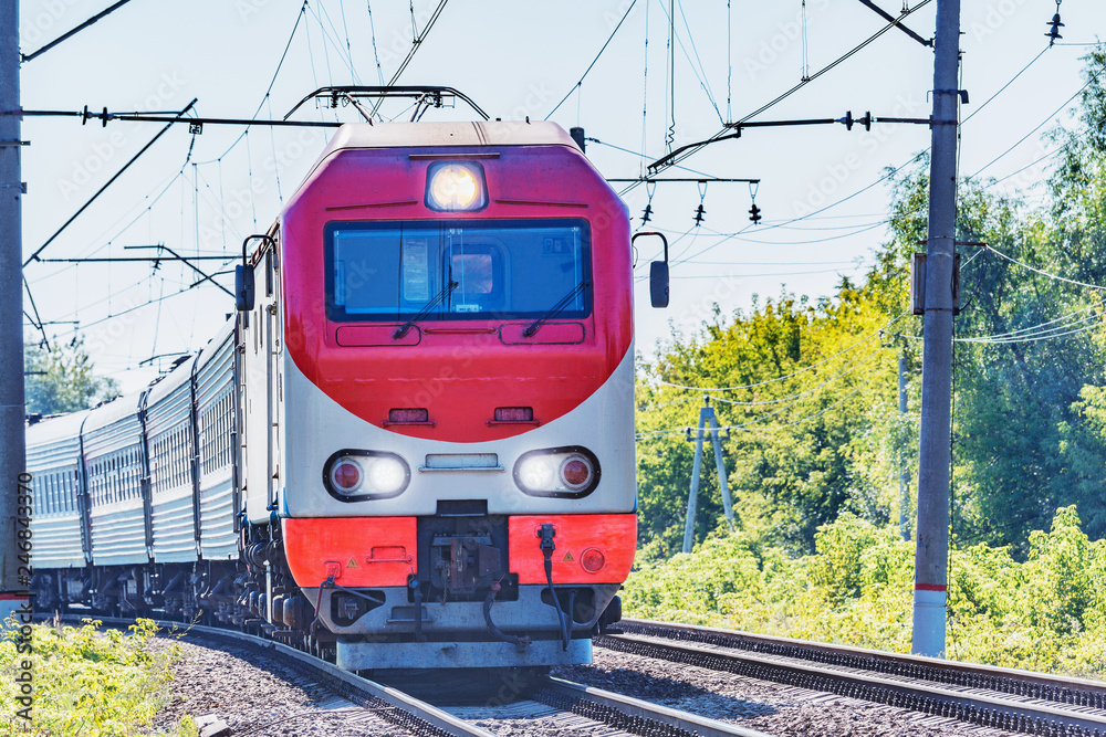 Passenger train moves to Moscow
