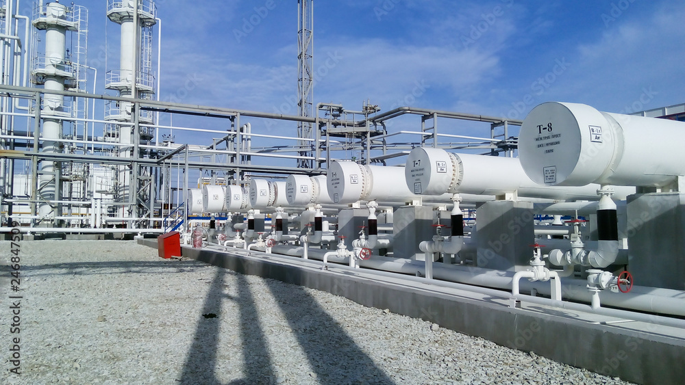 Heat exchangers in a refinery Heat exchangers in a refinery