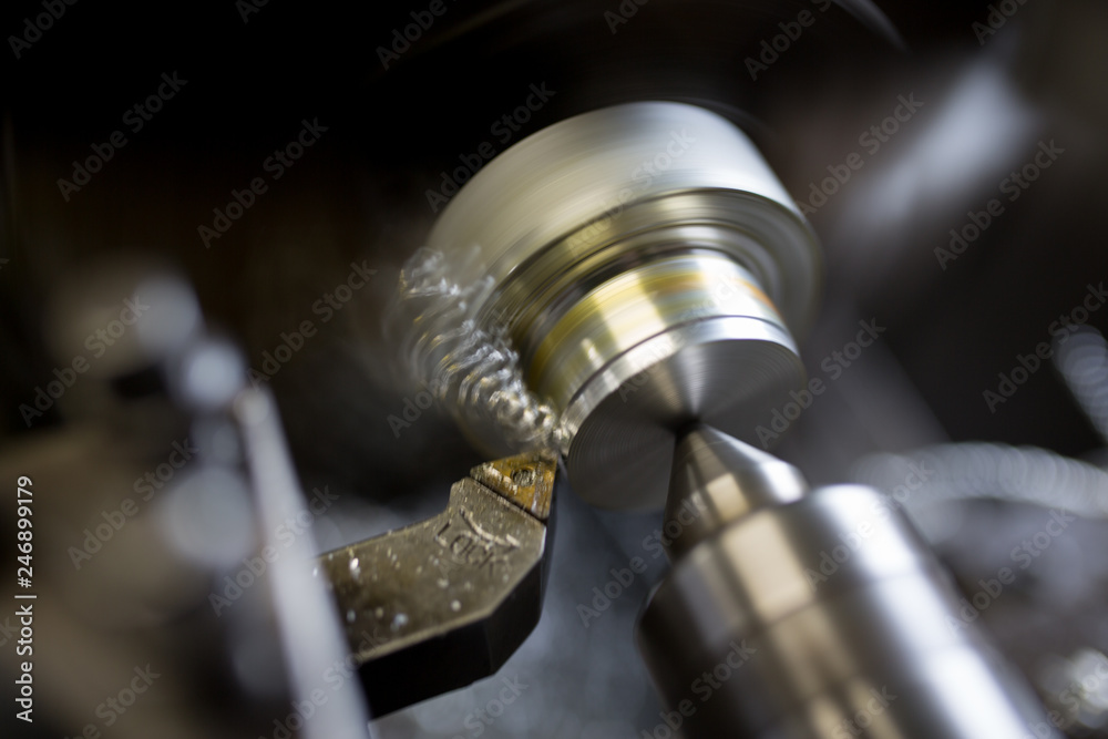 Fototapeta premium 旋盤加工