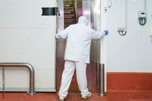 The meat cutting room