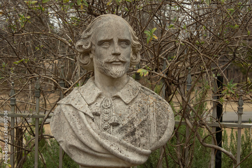 Foto Shakespeare statue in the harden
