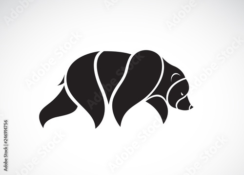Vector of bear design on white background. Wild Animals. Bear logo or icon. Easy editable layered vector illustration.