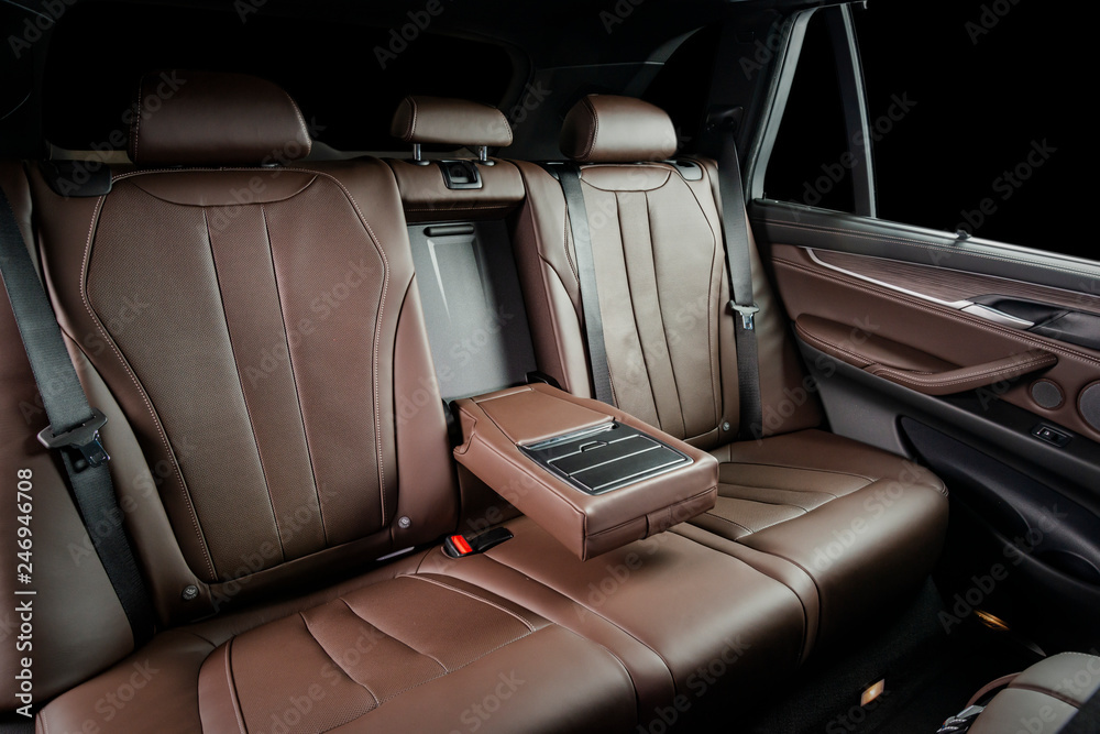 Back passenger seats Back passenger seats
