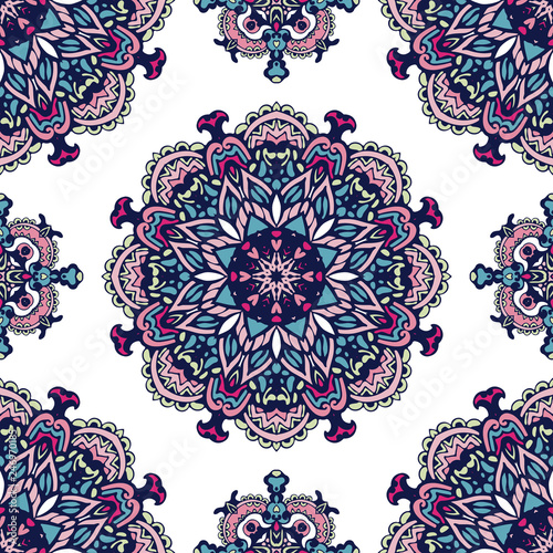 Seamless vector pattern mandala ornament. Vintage decorative tiled design