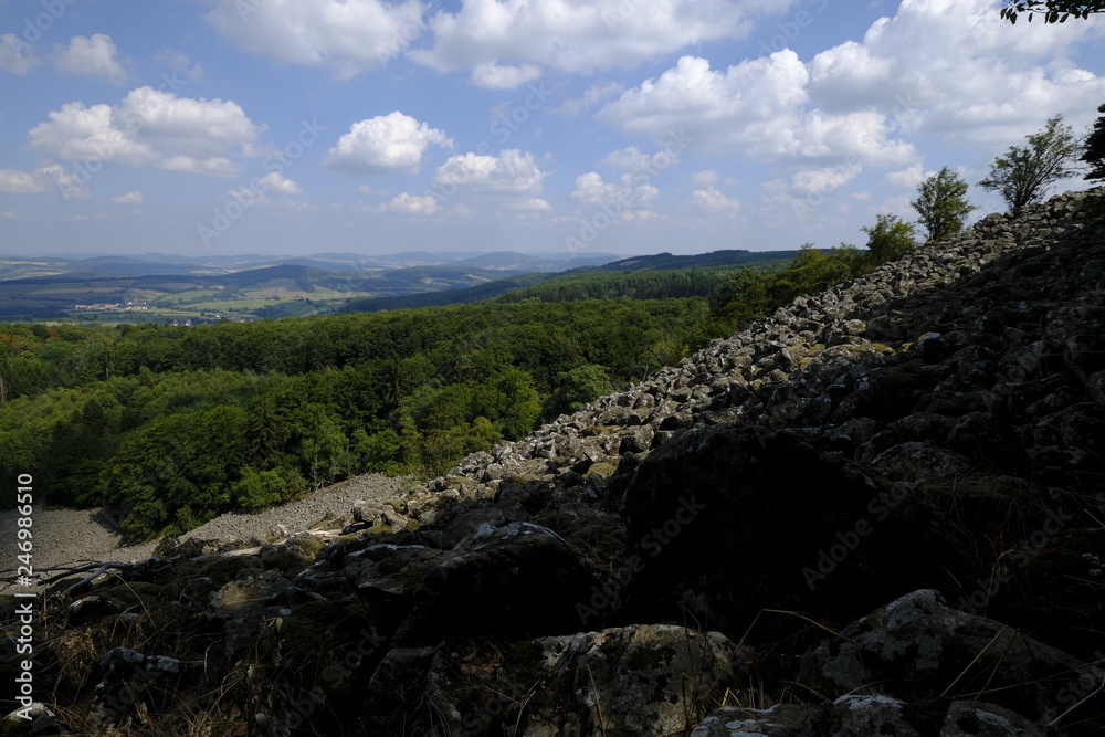 Blockschutthalden und Naturwaldreservat am Schafstein, Biosphärenreservat Rhön, Hessen, Deutschland