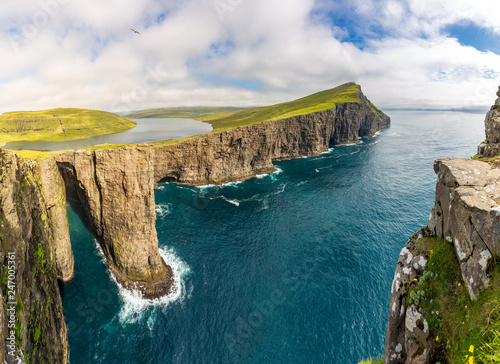 Sorvagsvatn infinity lake over the ocean photo