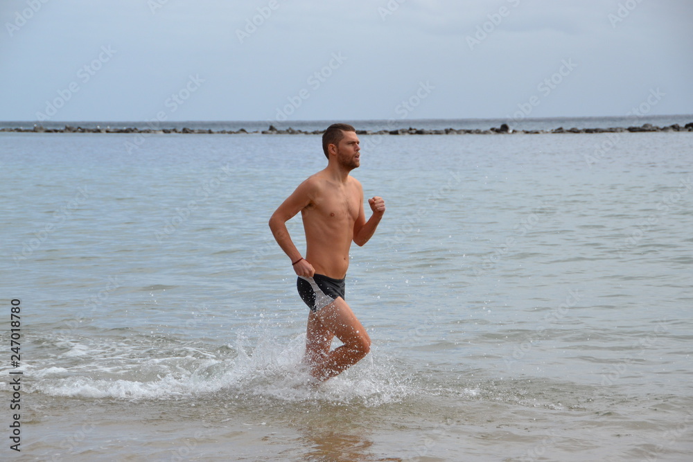 Courir dans l'eau Courir dans l'eau