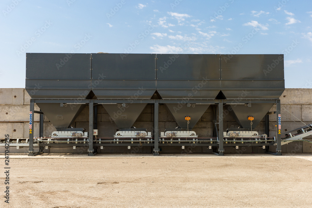 Outdoor asphalt mixes station. Asphalt factory Outdoor asphalt mixes station. Asphalt factory