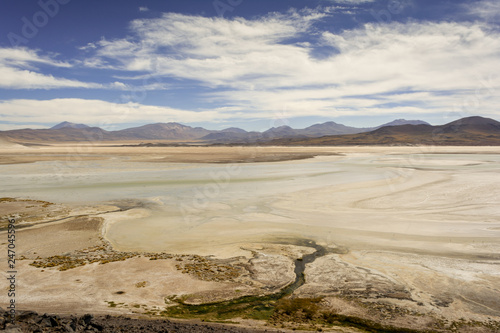 Laguna salada en desierto de Atacama Chile