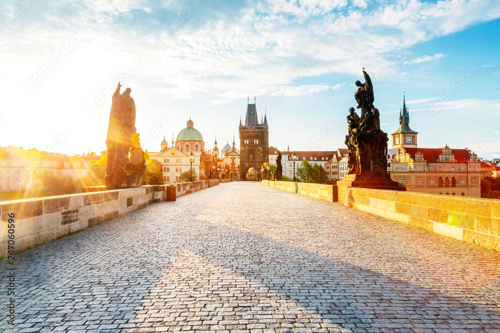 Fototapeta premium Most Karola na rzece Wełtawie, Praga, Czechy.