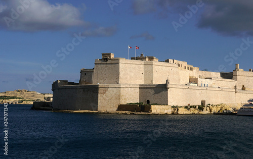 mächtige Festungsmauer von Senglea