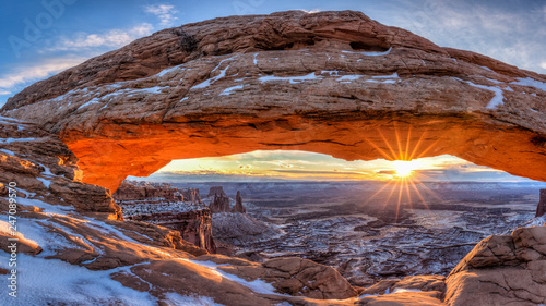 Obraz na plátně Mesa Arch Winter Sunrise Panorama