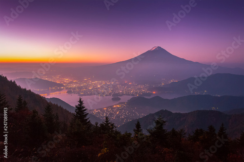 Fototapeta Naklejka Na Ścianę i Meble -  Mt.Fuji in autumn morning seen from shindo toge view point