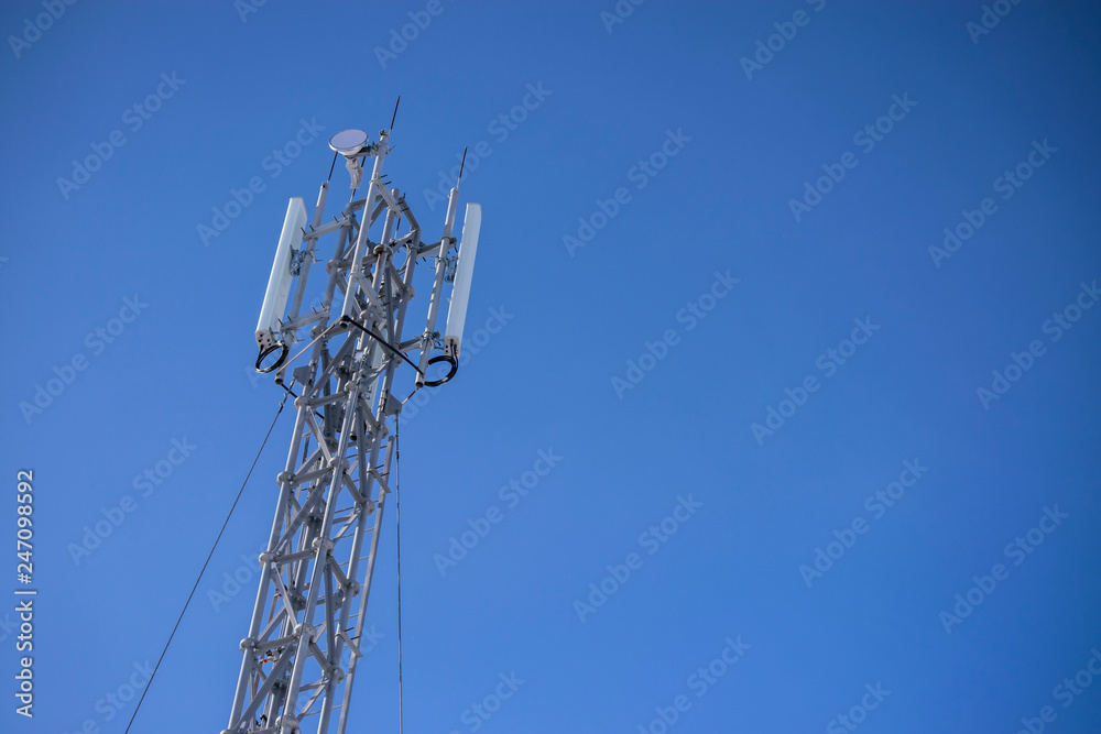 mast radio transmissions cellular.