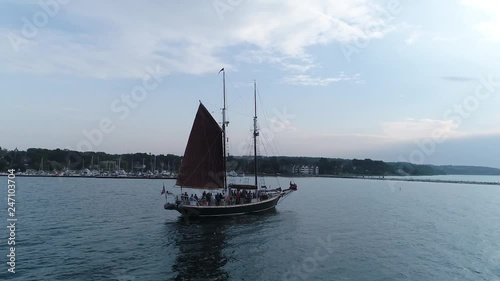 Wallpaper Mural Sailing in Petoskey Harbor Torontodigital.ca