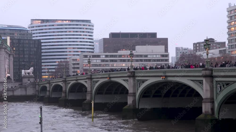 Buses at Westminster Bridge Buses at Westminster Bridge