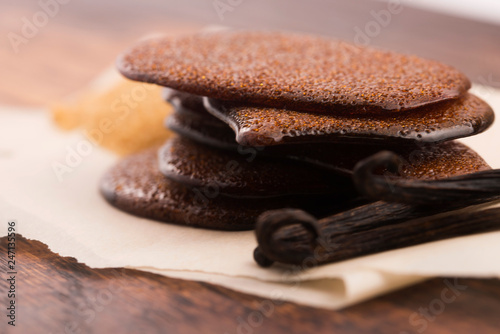 Melted brown sugar caramel with vanilla