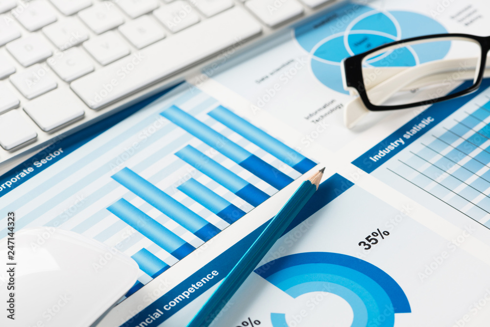 Preparing average sales report Preparing average sales report