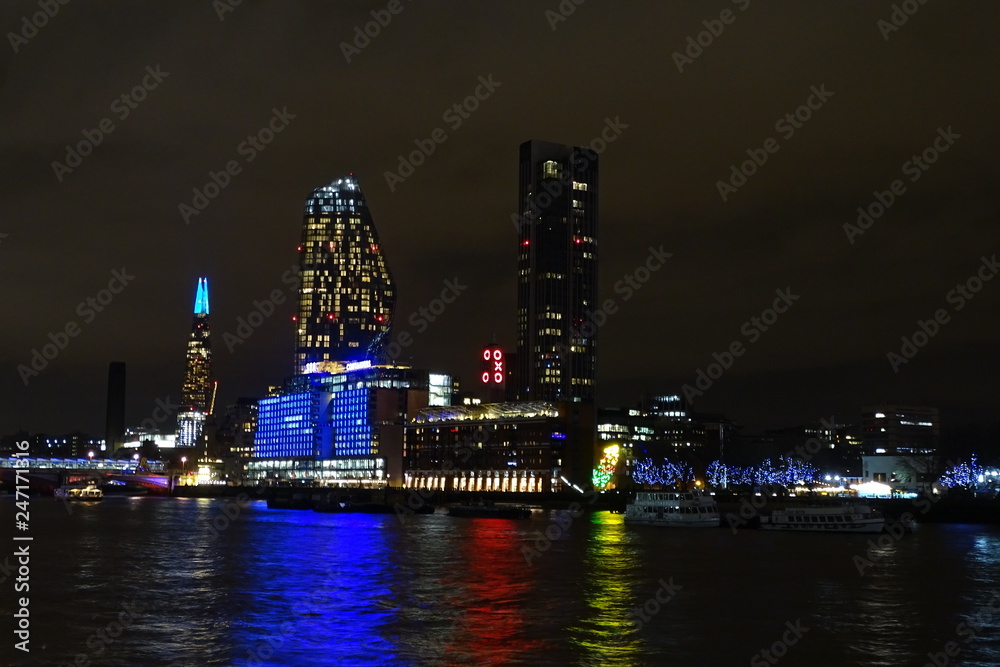LOndon at night/River Thames views