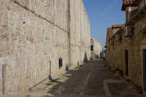 Fototapeta Naklejka Na Ścianę i Meble -  DUBROVNIK, CROATIA - AUGUST 22 2017: Dubrovnik outer walls, facing the sea