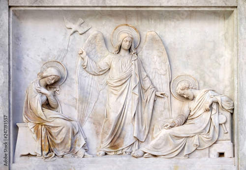Photography Joseph's dream on the Column of the Immaculate Conception on Piazza Mignanelli i