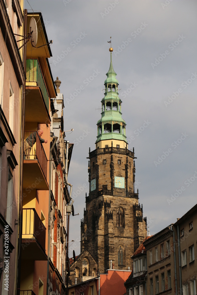 Obraz premium Beautiful, historic, gothic, brick cathedral of St. Stanislaus and st. Vaclav in Swidnica (Świdnica). Large, big church, basilica with a high tower. Lower Silesia, Dolny Śląsk, Poland, Polska, Polen. 