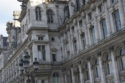 hotel de ville . paris © sergiusz