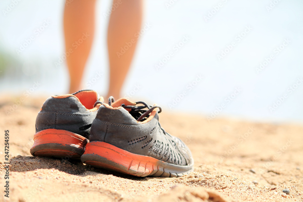 Naklejka premium Woman on vacation
