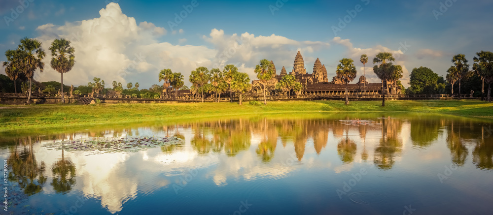 Fototapeta premium Angkor Wat temple at sunset. Siem Reap. Cambodia. Panorama