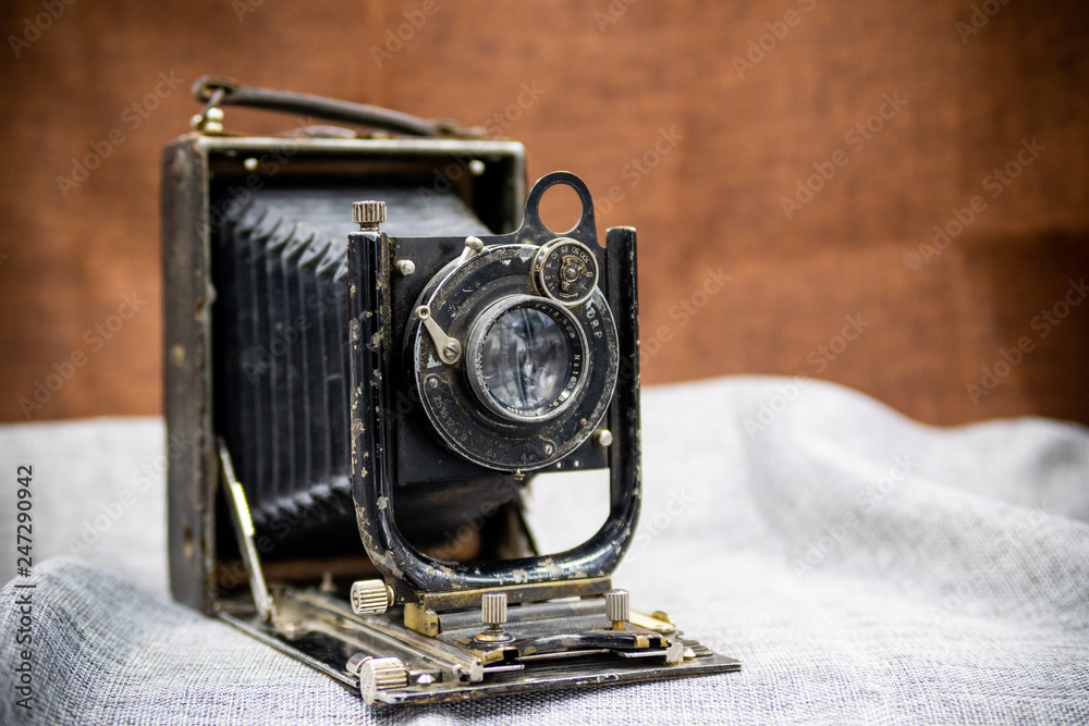 Old camera (Ibsor)