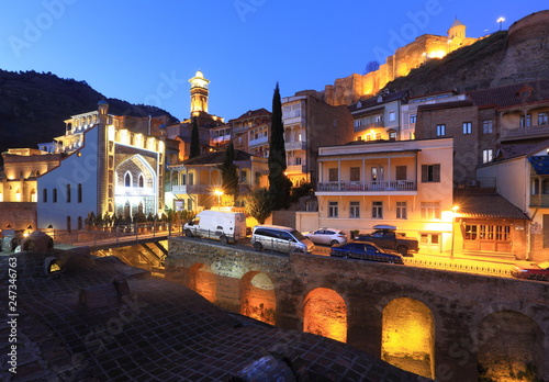 Obraz na płótnie View of the Old Town of Tbilisi, Georgia before sunrise w salonie