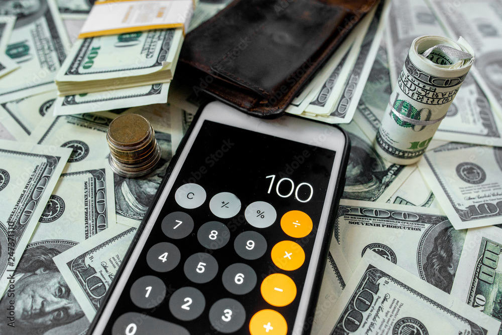 Naklejka premium Hundreds of notes on the table