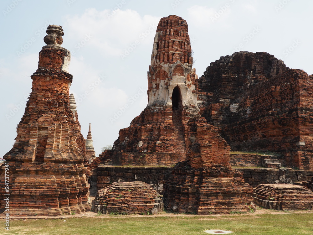 The Wat Mahathat is a Buddhist temple located in Ayutthaya, Thailand. This place also be one of ayutthaya historical park. The Wat Mahathat is a Buddhist temple located in Ayutthaya, Thailand. This place also be one of ayutthaya historical park.