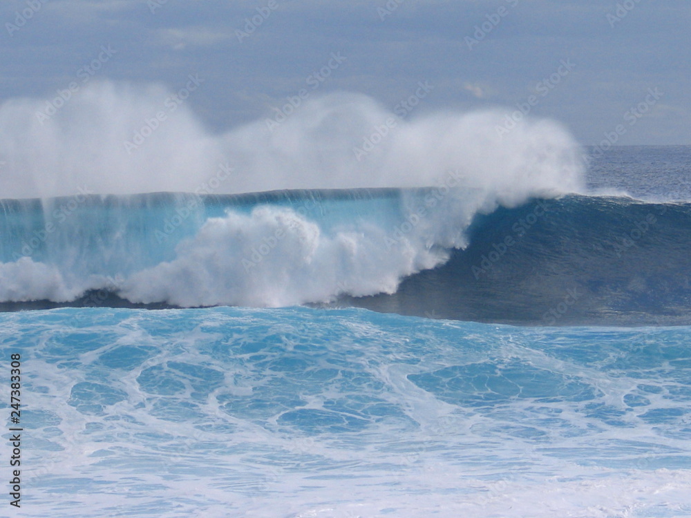Isla de Pascua. Big waves in Eastern Island, Chile Isla de Pascua. Big waves in Eastern Island, Chile
