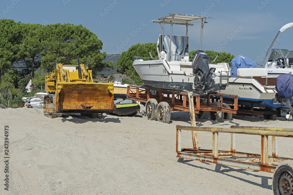 Italia Calabria barche sulla spiaggia Italia Calabria barche sulla spiaggia
