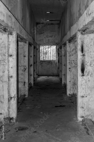 Old abandoned prison hall © Gustavo