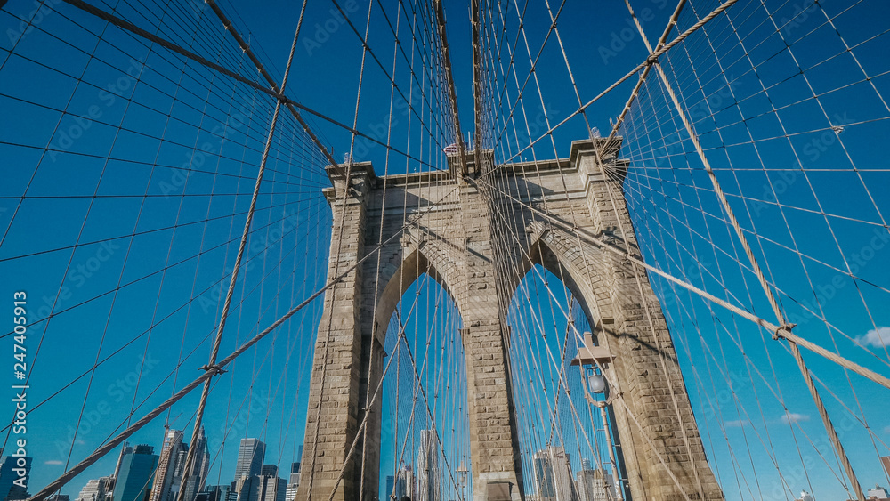 Fototapeta premium Famous Brooklyn Bridge in New York