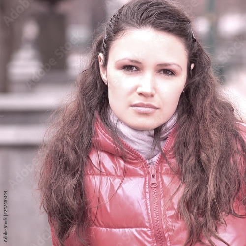 Obraz na płótnie close up.portrait of a young woman on blurred background w salonie