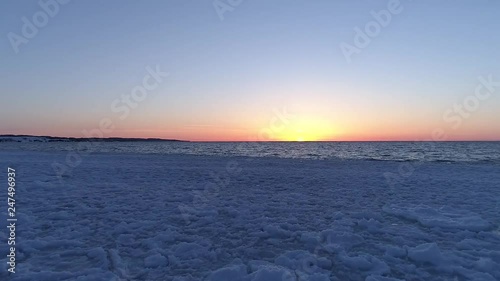 Wallpaper Mural Icy sunset on Lake Michigan Torontodigital.ca