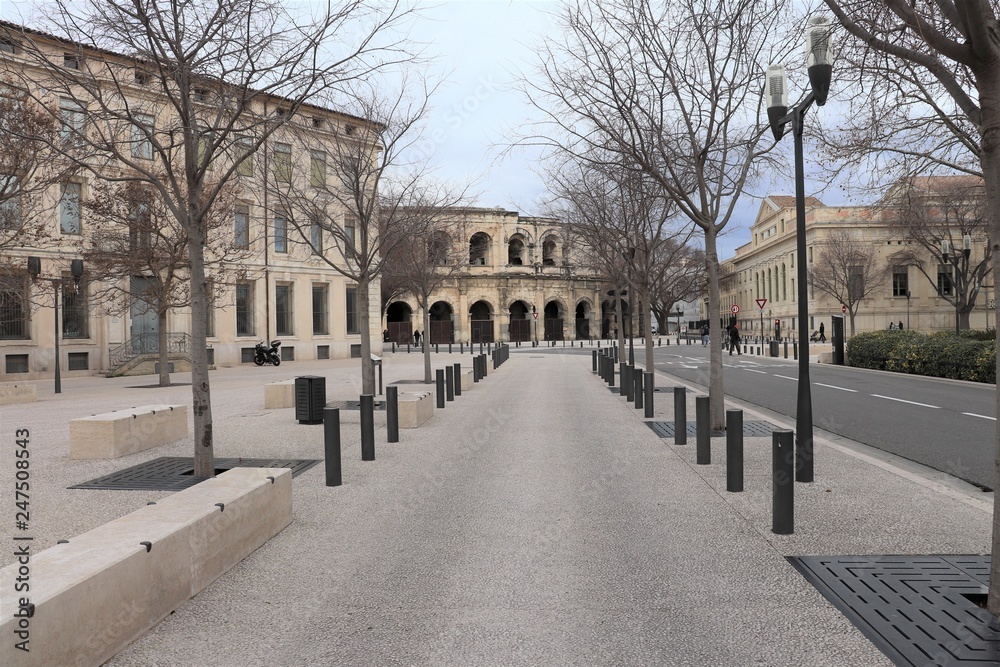 VILLE DE NIMES - NIMES - LANGUEDOC - OCCITANIE