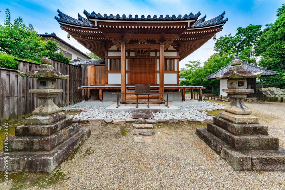 Obraz premium 奈良県 法輪寺 仏堂