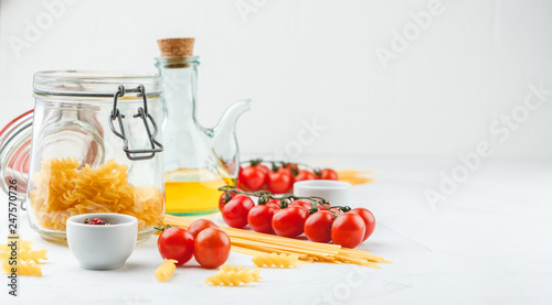 Italian Pasta with tomatoes, oil