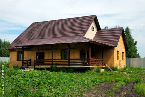 Wallpaper Mural Brick house Torontodigital.ca