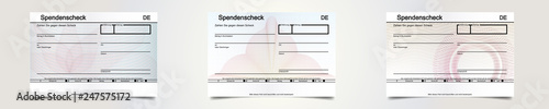 Set aus Spendenschecks mit floralen Mustern