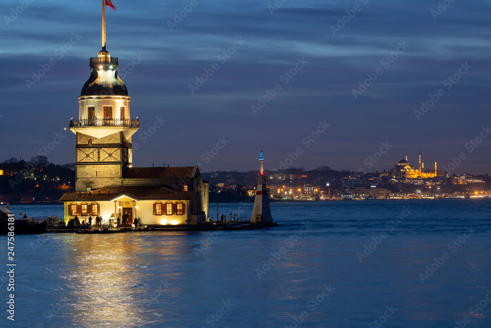 Obraz premium Istanbul skyline sunset