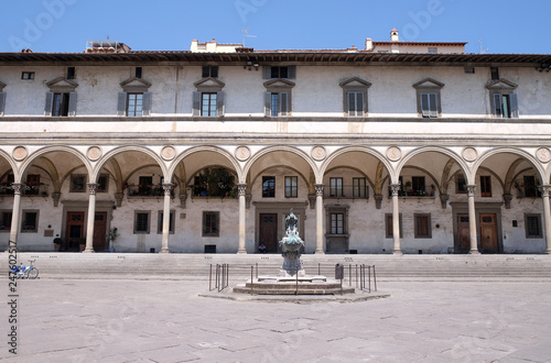 Foundling Hospital designed by Brunelleschi in Piazza SS.Annunziata, Loggiato Servi di Maria, Firenze (Florence), Unesco World Heritage Site, Tuscany, Italy photo